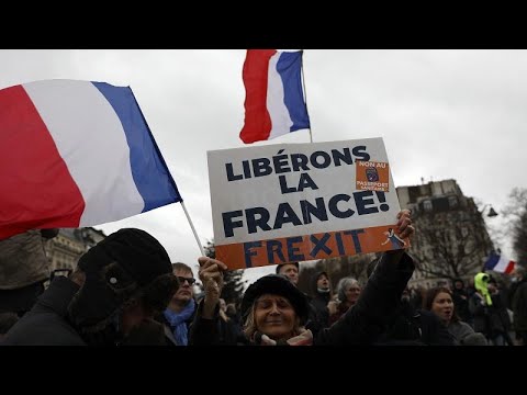 100.000 Menschen demonstrieren gegen Corona-Maßnahmen in Frankreich