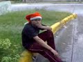 NESTOR ES:  SANTA EN AGOSTO !! (en el patin)