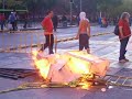 CeLeBrACi�N MuErTE PiNoChET  (Barricadas en Alameda)