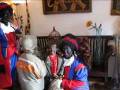 videos de Zwarte Pieten op bezoek bij Toko neba
