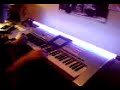 jordan qui joue du synth�tiseur