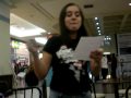 brazilian reading english. brasileira lendo ingles. wooow