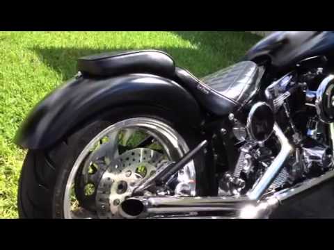 v twin sound - Just a short clip of the idling monster.