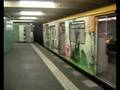 BVG Baureihe A3L92 mit der gegen Gewalt Werbung
