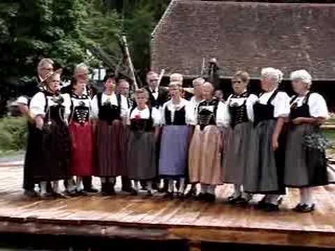 0 Campesinos suizos cantan en coro
