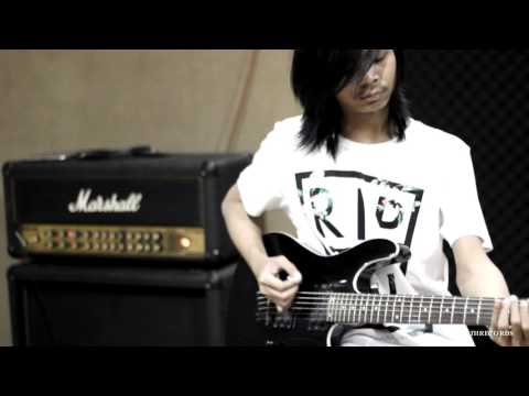 One Direction - Drag Me Down (Cover by Jeje GuitarAddict & Tika Nistia feat. Putra Pra Ramadhan)