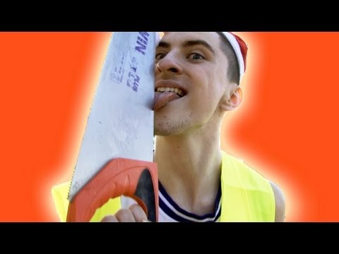 how to put up a christmas tree