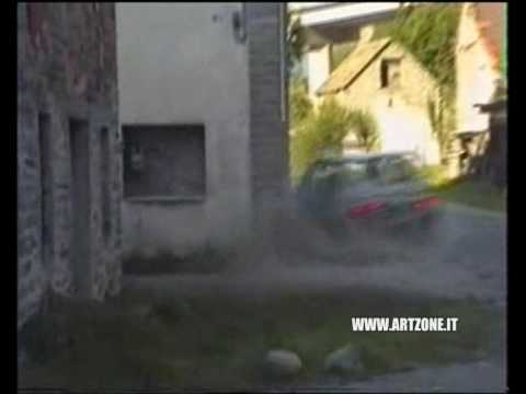 Cinquecento spotyka na drodze dom Cinquecento spotyka na drodze dom