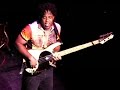 VICTOR WOOTEN \"FReTLess\"  Solo