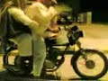 twee arabs op de motor