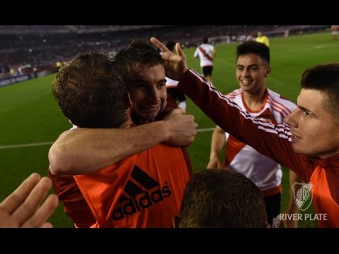 Alario, uno de los goleadores de la final de la Recopa