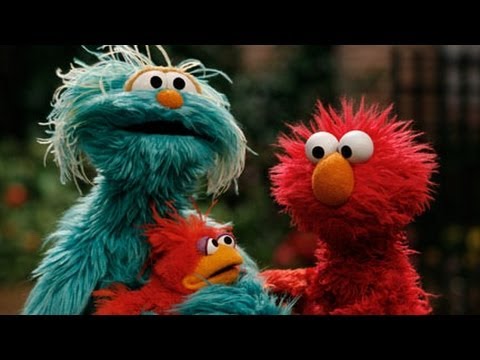 Sesame Street - Elmo Finds a Baby Bird