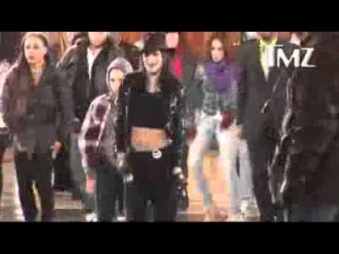 how to administer zoloft