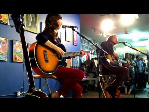 EarvinGotti - Silversun Pickups performs an acoustic version of
