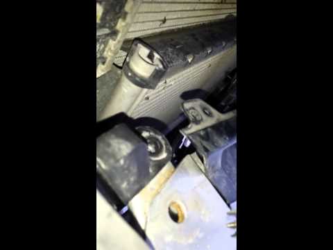 How to change a headlamp bulb on a 2008 Saturn Vue