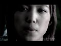曲︰周杰倫詞︰周杰倫編︰鍾興民我聽說通常在戰爭後就會換來和平為什麼看到我的爸爸一直打我媽媽就因為喝醉酒他就能拿我媽出氣我真的看不下去以為我較細漢從小到大只有媽媽的溫暖為什麼我爸爸那麼兇如果真的我有一雙翅膀二雙翅膀隨時出發偷偷出發我一定帶我媽走從前的教育別人的家庭別人的爸爸種種的暴力因素一定都會有原因但是呢媽跟我都沒有錯虧我叫你一聲爸爸我回來了＊不要再這樣打我媽媽我說的話你甘不聽不要再這樣打我媽媽難道你手不會痛嗎其實我回家就想要阻止一切家庭回到過去甜甜溫馨的歡樂香味雖然這是我編造出來的事實有點諷刺有點酸性但它確在這快樂社會發生產生共鳴產生共鳴來阻止一切暴力眼淚隨著音符吸入血液情緒從小到大你叫我學習你把你當榜樣好多的假像媽媽常說乖聽你爸的話你叫我怎麼跟你像你走開重唱＊ 12345678 12345678 我叫你爸你打我媽這樣對嗎幹嘛這樣何必讓酒牽鼻子走瞎說都說不聽聽痛是我們在痛痛