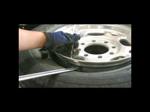 how to stop tyre valve leak