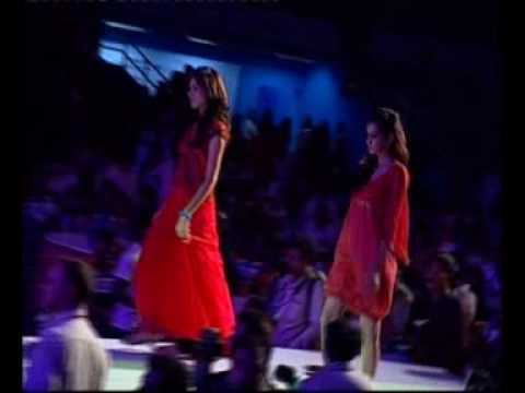 t20, stage show, telugu heroines, chiranjeevi, bala krishna, nagarjuna, venkatesh, tollywood, telugu cinema, film industry, kamna jatmalani, stage shows, aakalesthe, murali mohan, entertainment, star night