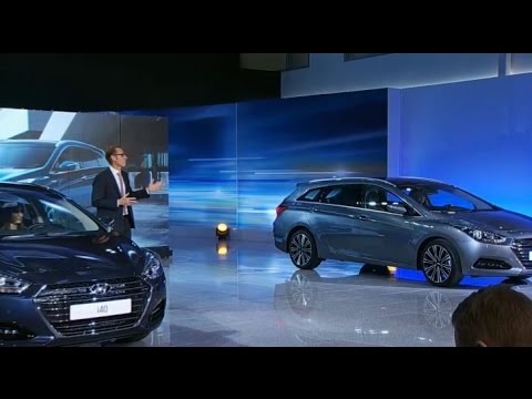 Hyundai i40 facelift lunching show 2015 Hyundai i40 facelift lunching show 2015