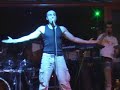 Voltaj-Pata-pe-tine