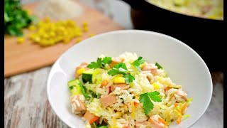 Corte a courgette em cubos. Derreta a Vaqueiro Alho num tacho.