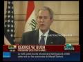 EXCLU George W Bush se prend deux chaussures dans la gueule
