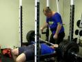 videos de Trevor 545lb bench warm-up