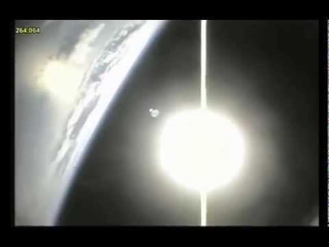 STS127 - Sensational outboard views from a NASA Space Shuttle launch with (rare) full lenght natural sound recorded from the SRBs during launch & trip up, and the spe...