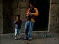 videos de Raul tocando la flauta en Santiago de Compostela
