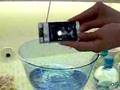 水に濡れてもワンセグが楽しめる携帯電話 ： ワイヤレスジャパン 07