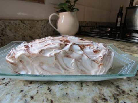 cobertura - Receita de marshmallow - cobertura para bolo Suspiro 2 claras de ovos 4 colheres de açúcar Bata até o ponto de clara em neve e acrescente o açúcar,bata até f...