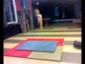 Sam Dancer Vorw�rtssalto am Klinger