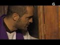 A nai do neno confesase co Padre Casares