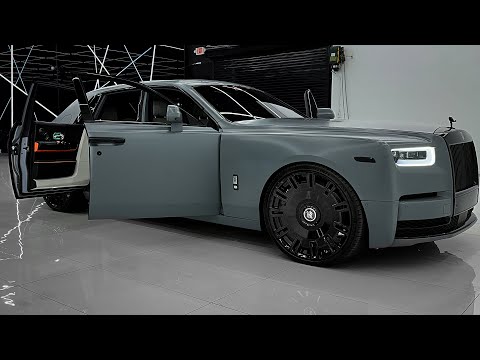 2025 Rolls Royce Phantom - Extraordinary Large Hyper Luxury Sedan