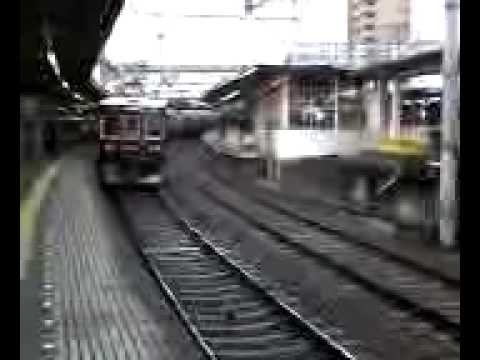 阪急電車　【十三駅】