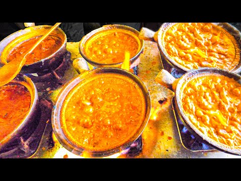 Most UNIQUE Street Food in Malaysia - INDIAN Claypot BANANA LEAF + Street Food Tour of KL !!!