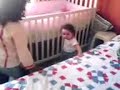 juliana se baja de la cama