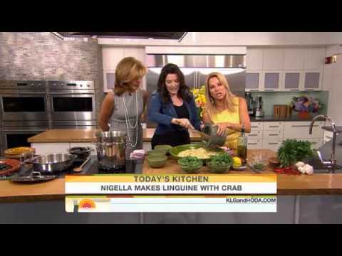 how to zest a lemon with a fork