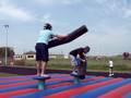 videos de Checkers Fun Factory's Gladiator Joust