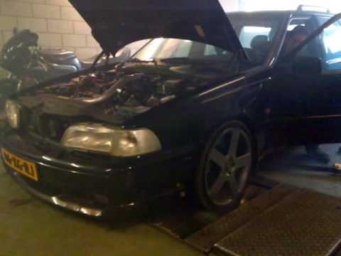 Volvo V70r dyno burnout stroked engine 2,5liter with GT3076 twin injector 