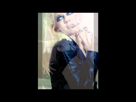 laurie-model
