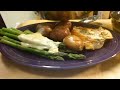 Chicken With Beurre Blanc and Asparagus