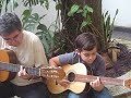 Leonardo de Freitas tocando viol�o