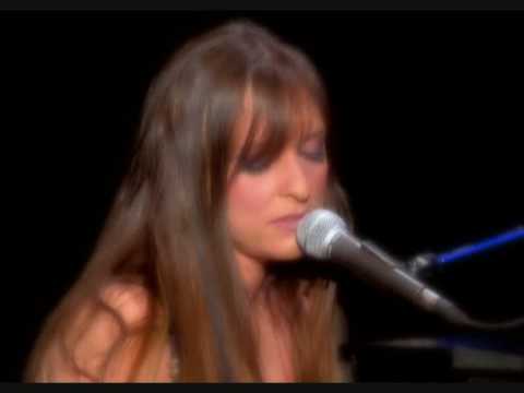 Lynda Lemay - À l'heure qu'il est (Live)