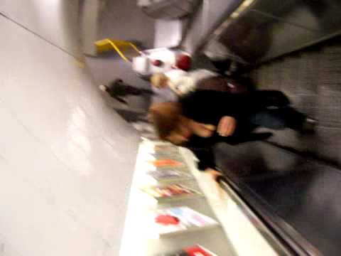 Super Amanda : Down In The Tube ...
