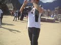 paseando por ruinas macchu picchu
