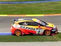 WTCC Valencia 2009 - 1ª Vuelta Curva 1 y 2 - Salida pista, retirada Jordi Gené