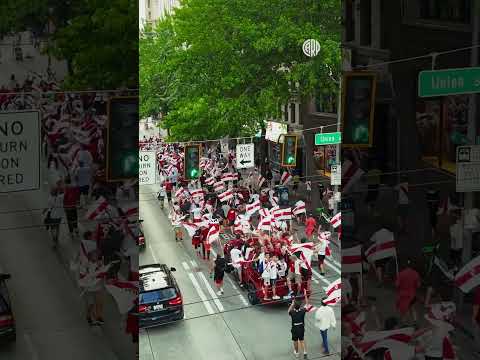  La banda de #River en las calles de Seattle.  | #FIFACWC