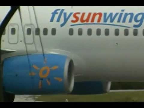 Sunwing - Arrival of B737 from Montreal (YUL),offloading and reloading back to Toronto (YYZ) via Montreal LIGHTNING STRIKE.