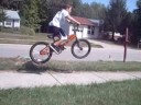 BMX BIKES TRICKS STUNTS CRASHES
